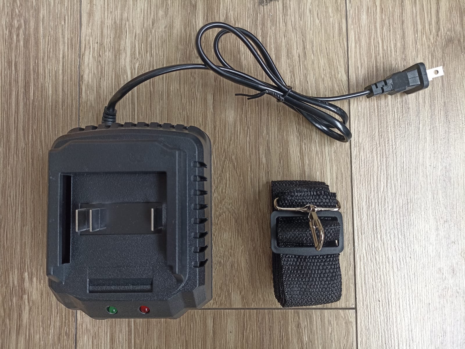 LLAVE DE IMPACTO 128 V DEWALT SENCILLA